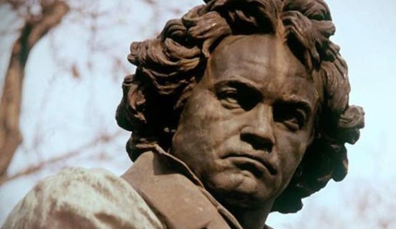 موسیقی بتهوفن؛ چه چیز موسیقی را انقلابی می‌کند؟