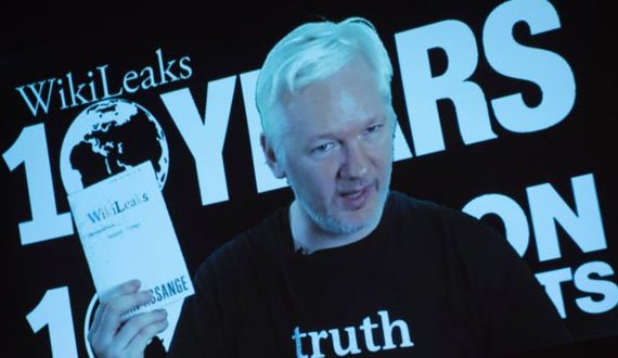 اعتراف اکوادور مبنی بر محدود سازی دسترسی اینترنتی آسانژ