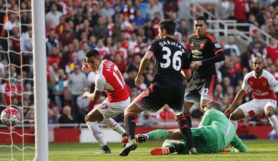 پیروزی چلسی و آرسنال در هنگام توقف منچستر سیتی