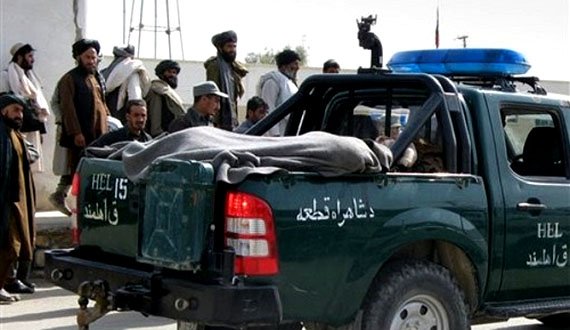 ماین کنار جاده‌ای در هلمند جان ۸ غیر نظامی را گرفت