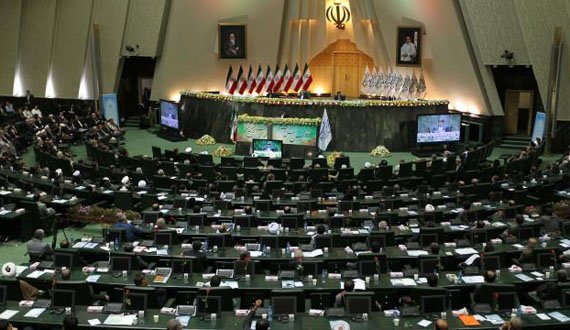 طرح تحقیق و تفحص از دو تابعیتی ها در کمیسیون امنیت ملی ایران رد شد