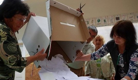 همه‌پرسی مهاجرتی مجارستان بی‌اعتبار شد