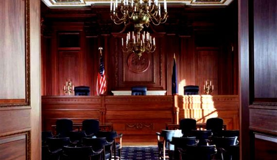 کالینز، هکر تصاویر برهنه ستارگان سینما به ۱۸ ماه زندان محکوم شد