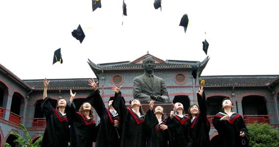 چین در تلاش افزایش کنترل ایدئولوژیک بر دانشگاه‌ها