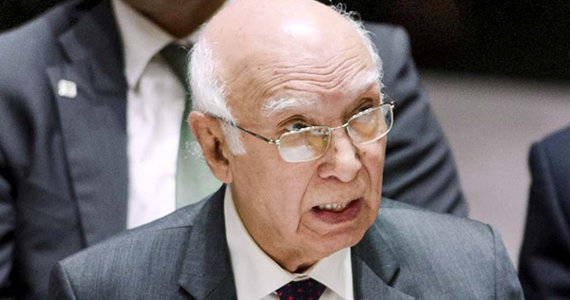 سرتاج عزیز: افغانستان به اشاره هند بر پاکستان اتهام می‌زند