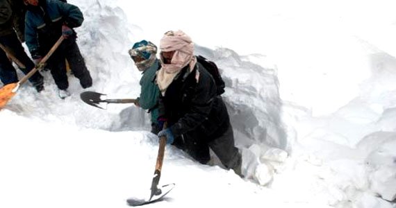 راه‌های ارتباطی شش ولسوالی غور به زودی باز می‌شود