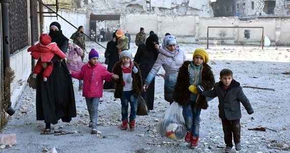 صدها غیرنظامی از شرق شهر حلب سوریه خارج شدند