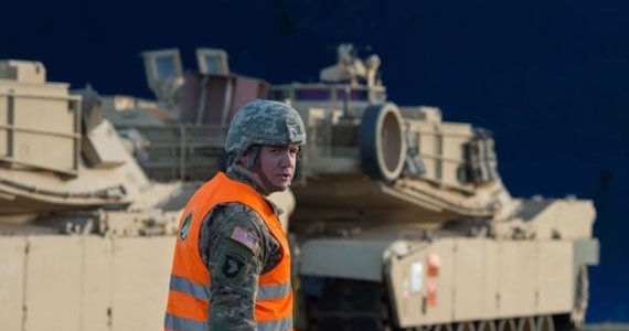 تانک‌های آمریکایی برای استقرار در مرزهای ناتو با روسیه وارد آلمان شدند