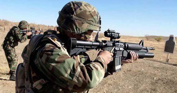 سرباز افغانی در هلمند به سربازان خارجی گلوله هدیه داد