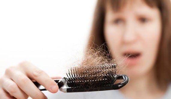 با یک شامپو طبیعی از ریزش مو جلوگیری کنید!