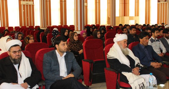 پارلمان جوانان: تلاش‌های حکومت در راستای مبارزه با فساد اداری موثر نبوده است