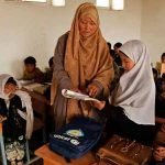 آموزگاران در غور: ۸ ماه است که معاش نگرفتیم