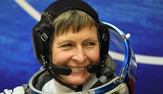 فضانورد زن امریکا رکورد ماندن در فضا را شکست