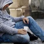 فقر در مردان باعث چه تاثیرات روحی روانی می‌شود؟