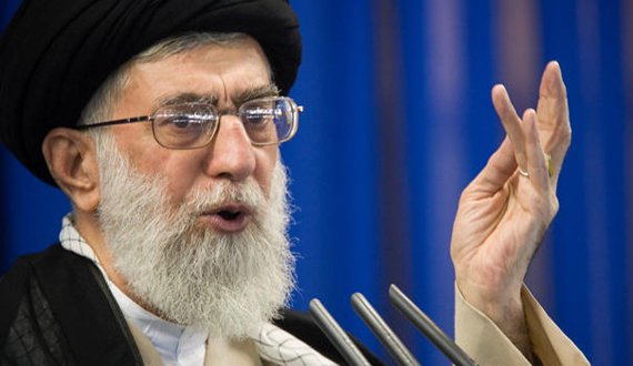 خامنه‌ای: سیاست‌مداران آمریکا چاقوکشان بی‌تجربه و تازه‌کار هستند