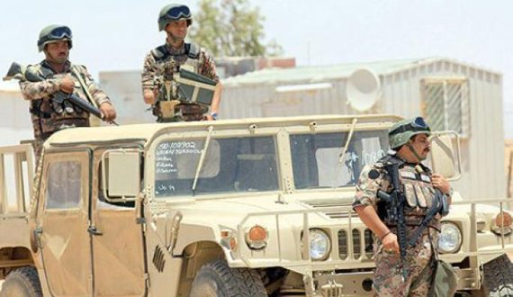 در نتیجه یک حمله انتحاری در مرز سوریه با اردن ۲۳ تن کشته شدند