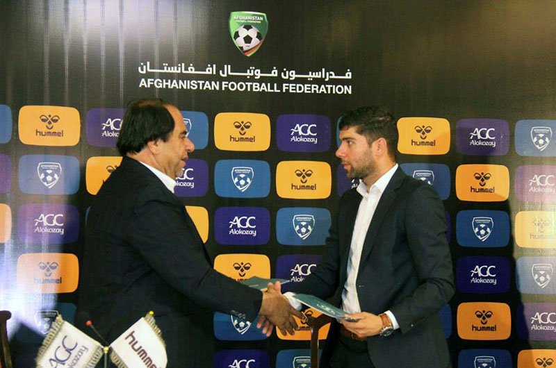سرمربی جدید تیم ملی فوتبال افغانستان معرفی شد