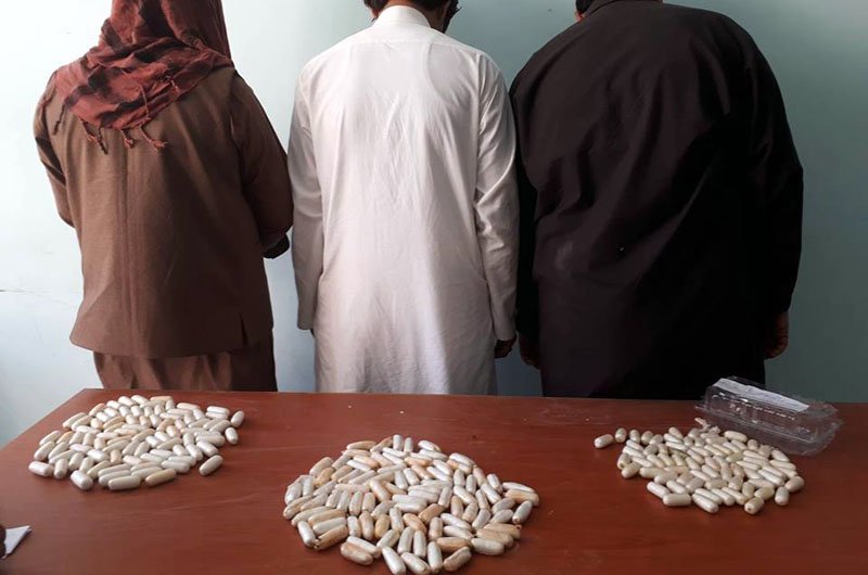 بازداشت ۴ نفر به اتهام قاچاق مواد مخدر در میدان هوایی هرات