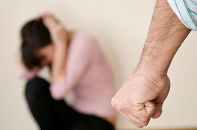 یک مرد ایرانی دختر ۱۲ ساله اش را کشت