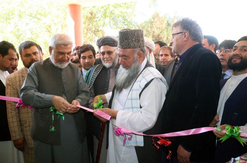 کار بازسازی جاده ولسوالی پسابند به ارزش ۱۰ میلیون افغانی در غور آغاز شد