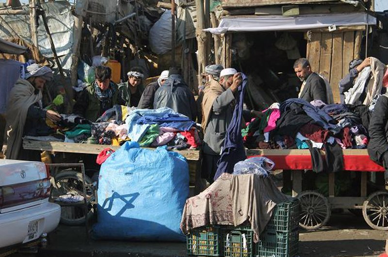 بازار گرم لباس های دسته دوم یا لیلامی در هرات