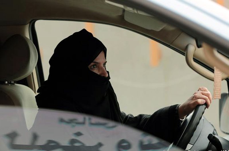 صدور جواز رانندگی برای صد هزار زن در عربستان