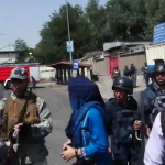 دو سرباز پولیس به اتهام ضرب و شتم خبرنگاران بازداشت شدند