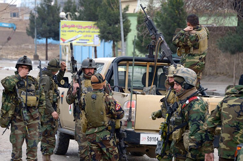 یونیفرم‌های نظامی از نزد افراد غیر مسئول در افغانستان جمع می‌شوند