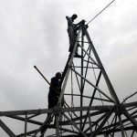 شرکت برشنا کار فنی ترمیم پایه‌های برق وارداتی از ایران به هرات را آغاز کرد