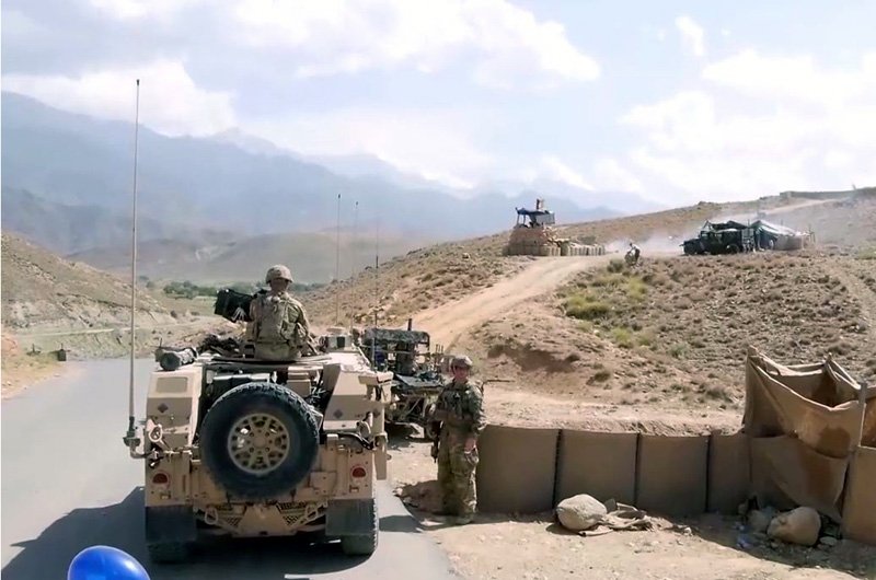 تداوم حملات علیه پیکارجویان طالب؛ ناتو همچنان از نیروهای نظامی افغان حمایت می‌کند