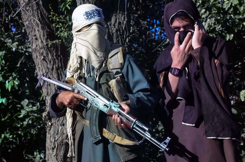 فرمانده کلیدی پیکارجویان طالب هنگام کارگذاری ماین در غور کشته شد