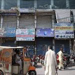 افزایش مالیات در پاکستان اعتصاب بازرگانان را به دنبال داشت