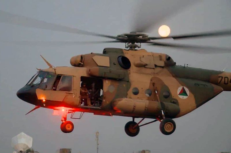 جان باختن ۷ نیروی ارتش در پی سقوط هلیکوپتر در بلخ
