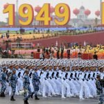 چین، هفتادمین سالگرد نظام کمونیستی را با رژه و نمایش جنگ‌افزار تجلیل می‌کند