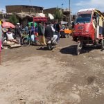 ساکنان هرات از خرابی جاده درب قندهار انتقاد میکنند