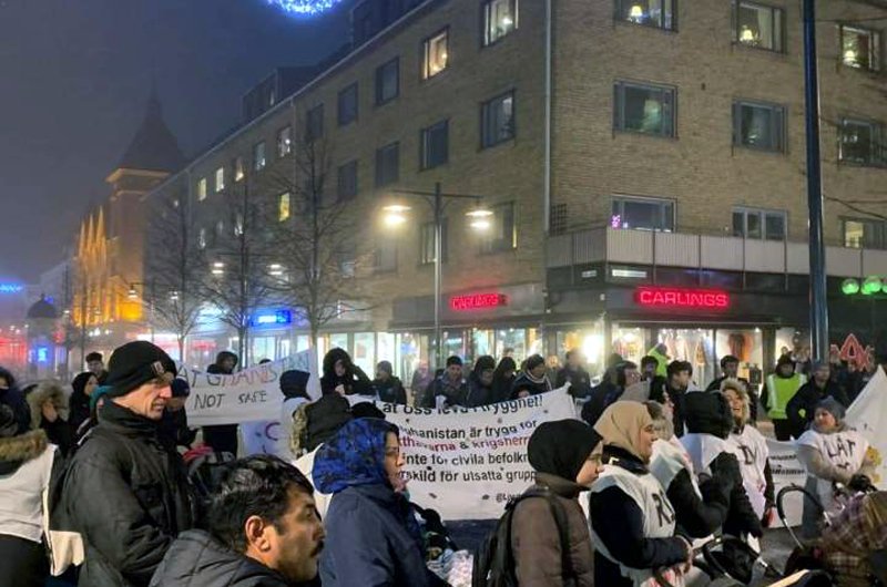 اعتراض صدها نفر در پی رد درخواست پناهندگی شان در سوئد