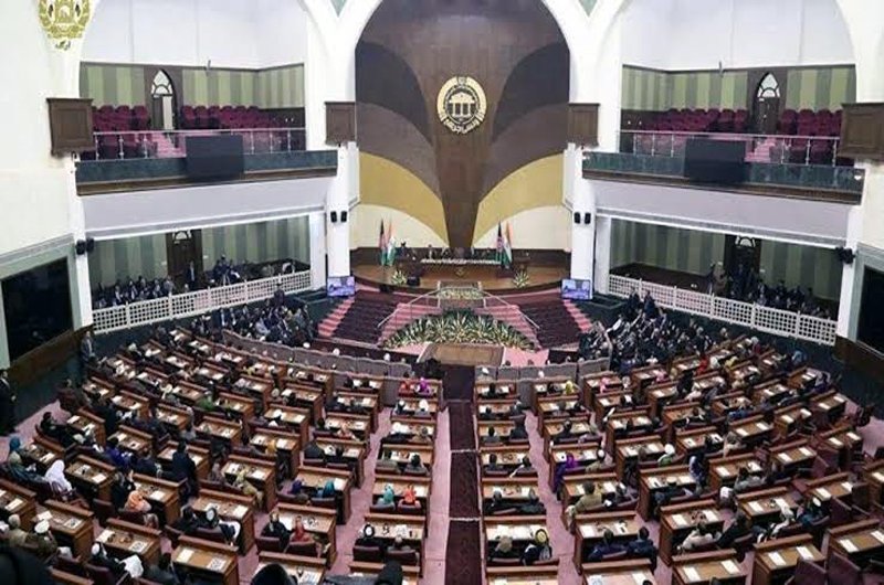 مجلس نمایندگان افغانستان نگران بروز بحران مالی است